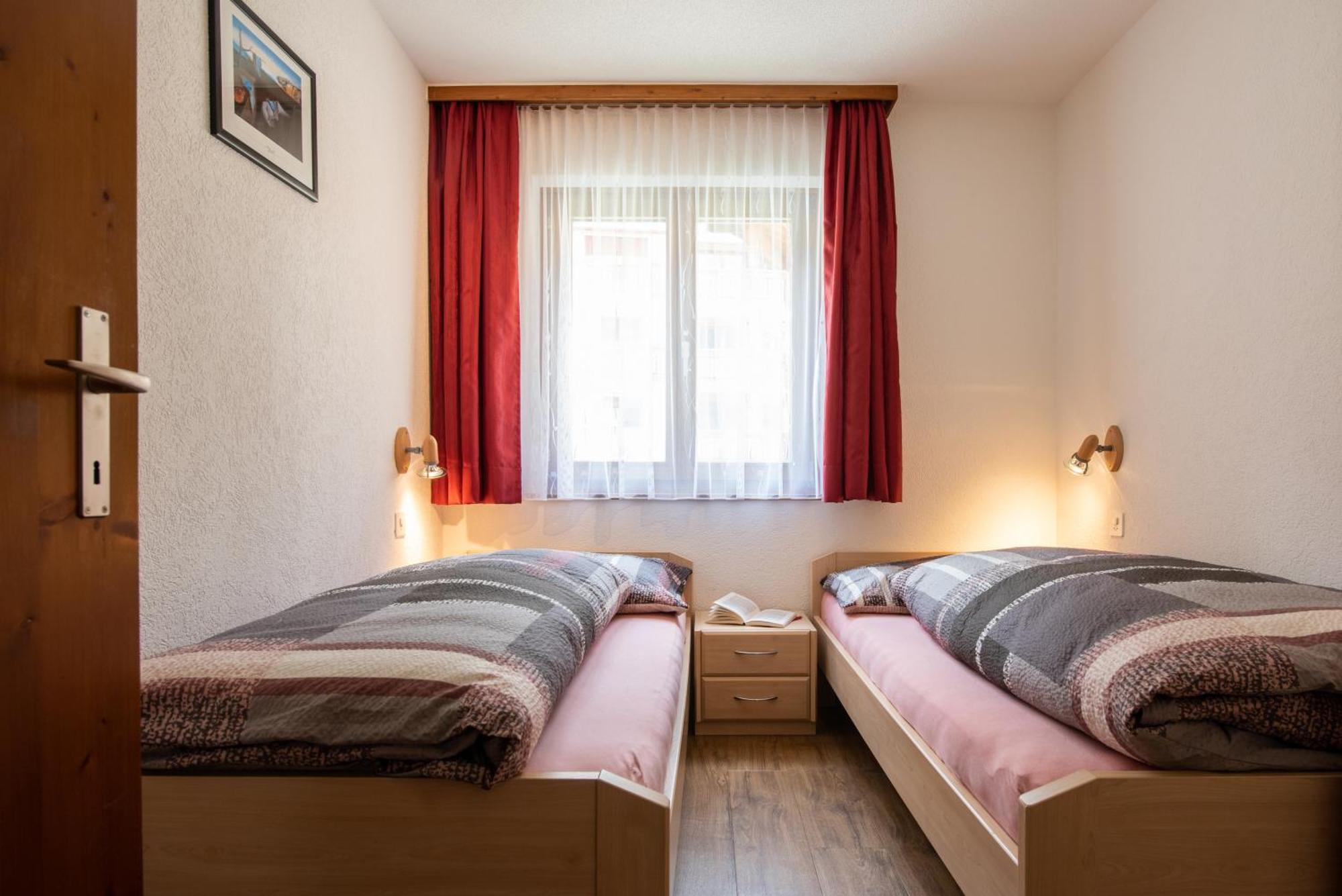 Haus Avalanche Appartement Saas-Fee Kamer foto